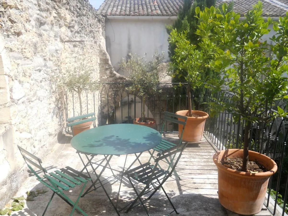 Apartment Bel Appartement Dans Cloitre Arbore Villeneuve-les-Avignon